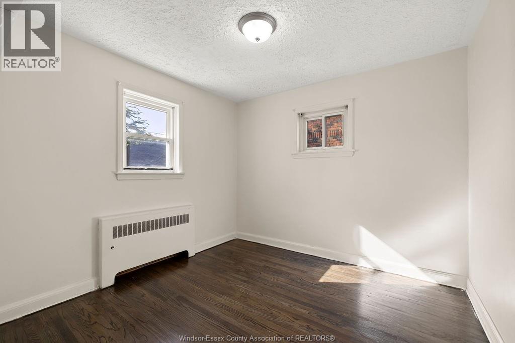1851 Hickory, Windsor, Ontario  N8W 3X3 - Photo 5 - 25027077