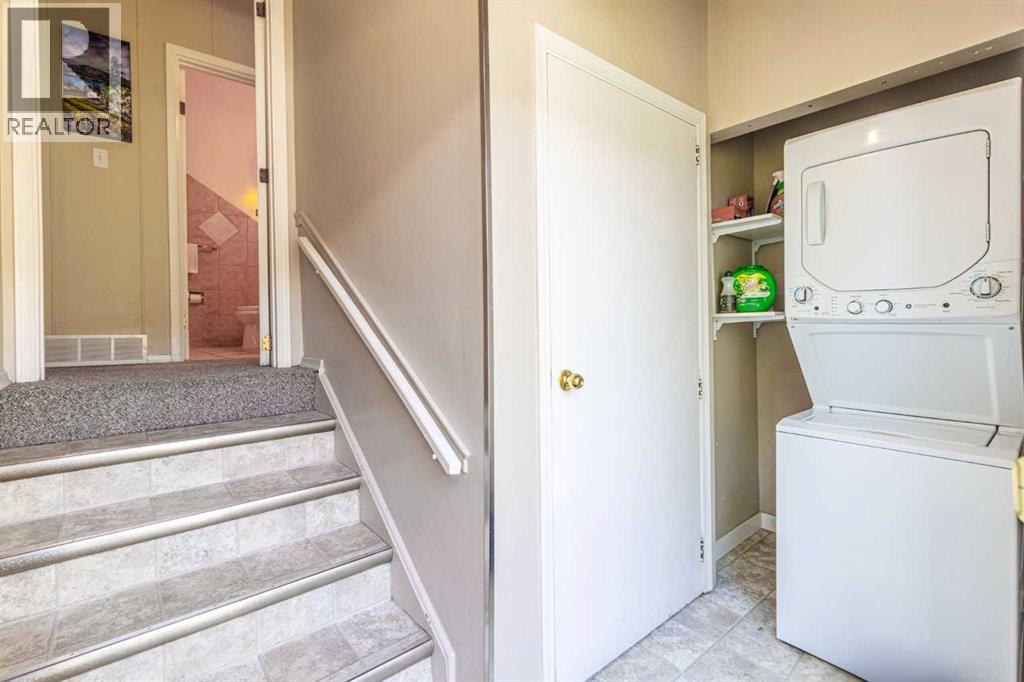 4440 Namaka Crescent Nw, Calgary, Alberta  T2K 2H6 - Photo 10 - A2240942