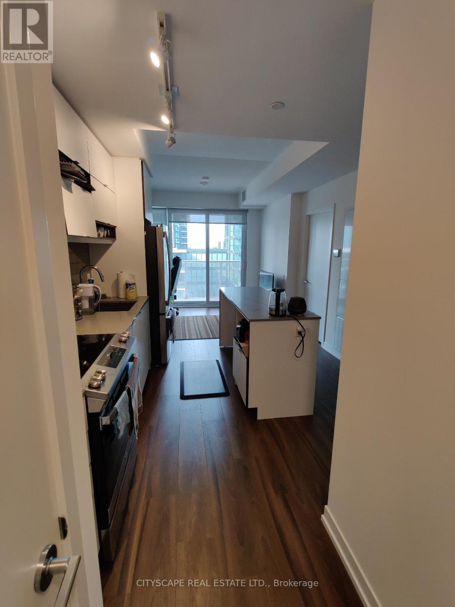 912 - 4065 Confederation Parkway, Mississauga, Ontario  L5M 0G2 - Photo 7 - W12479664
