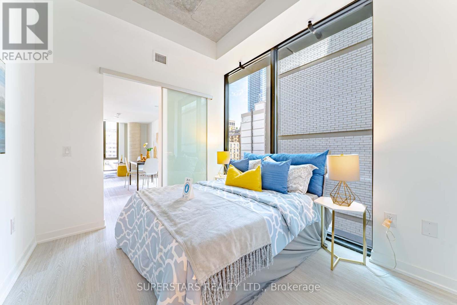 717 - 195 Mccaul Street, Toronto, Ontario  M5T 0E5 - Photo 10 - C12446894