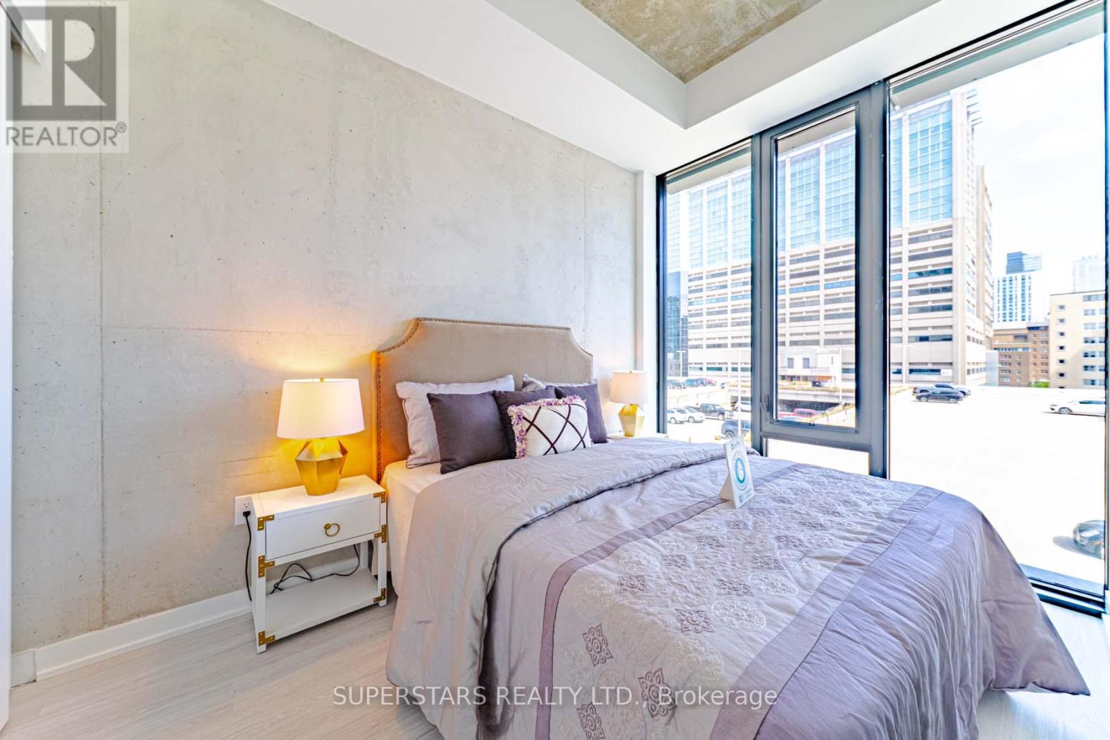 717 - 195 Mccaul Street, Toronto, Ontario  M5T 0E5 - Photo 12 - C12446894