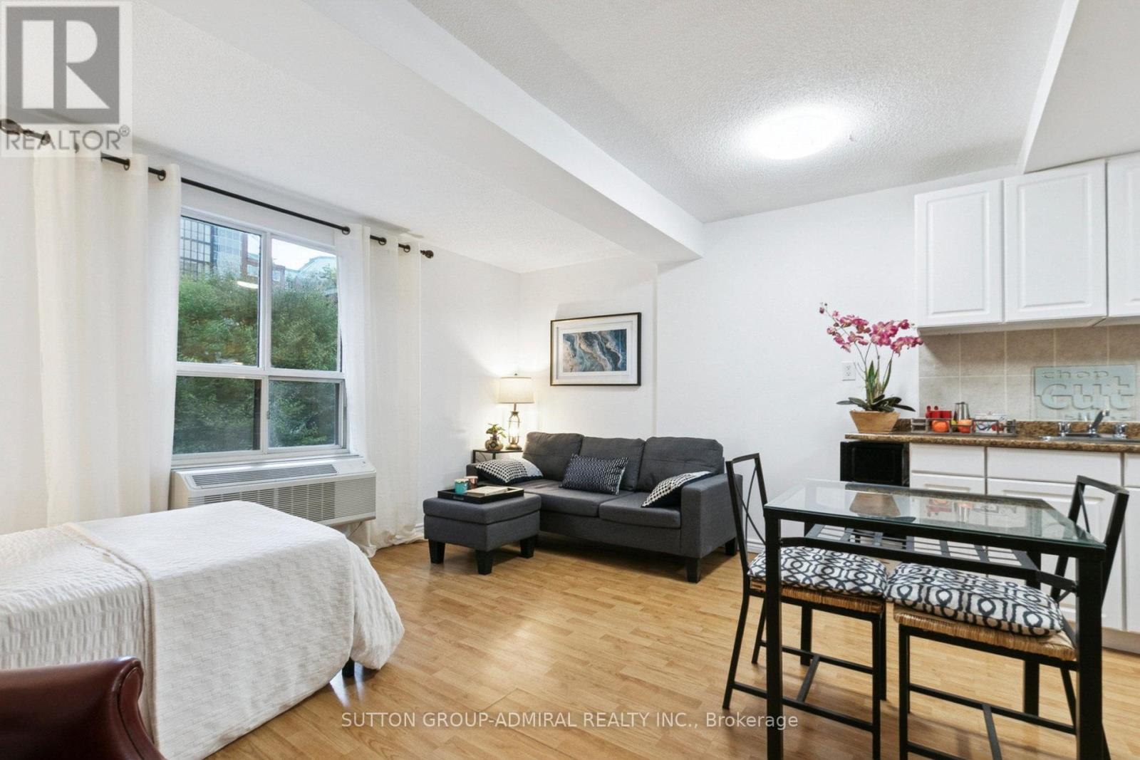 305 - 88 Charles Street, Toronto (Church-Yonge Corridor), Ontario  M4Y 2W7 - Photo 8 - C12475208