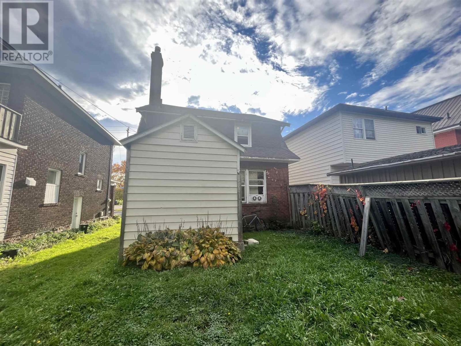 70 Wellington St E, Sault Ste. Marie, Ontario  P6A 2L2 - Photo 5 - SM253063