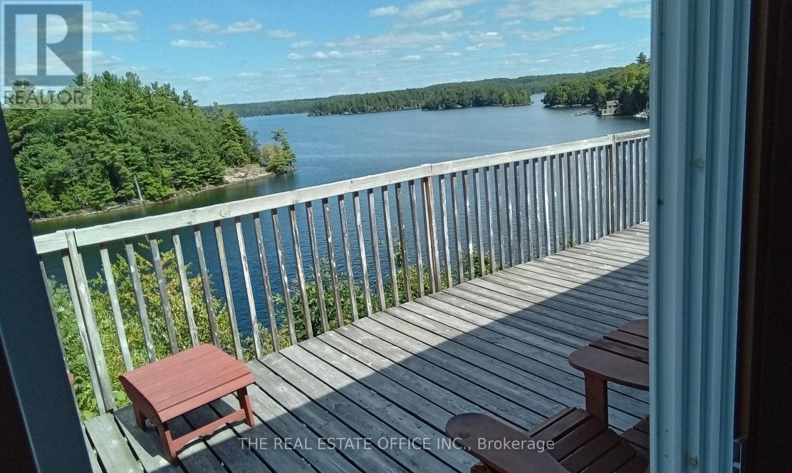 12 Island M, Muskoka Lakes (Watt), Ontario  P0B 1M0 - Photo 16 - X12371437