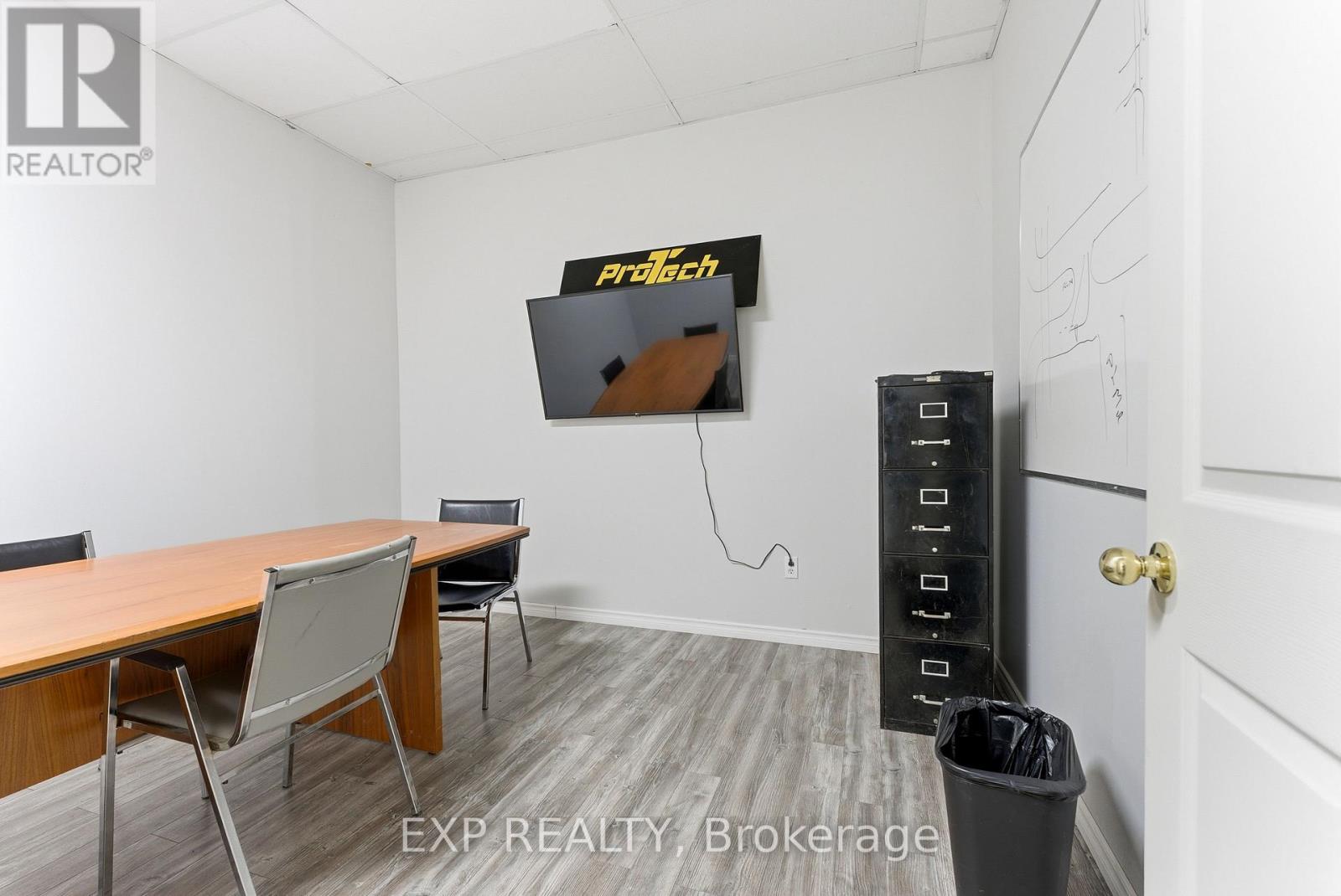 145 Industrial Boulevard, Greater Napanee (Greater Napanee), Ontario  K7R 3Z2 - Photo 34 - X12480232