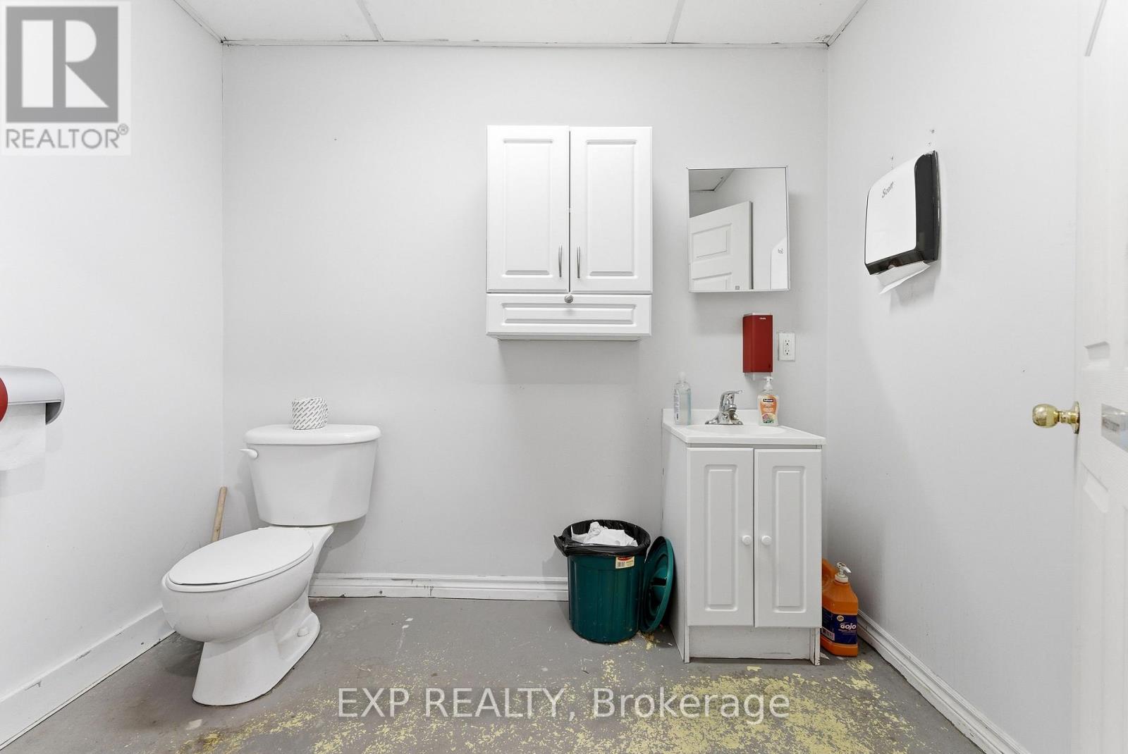 145 Industrial Boulevard, Greater Napanee (Greater Napanee), Ontario  K7R 3Z2 - Photo 36 - X12480232