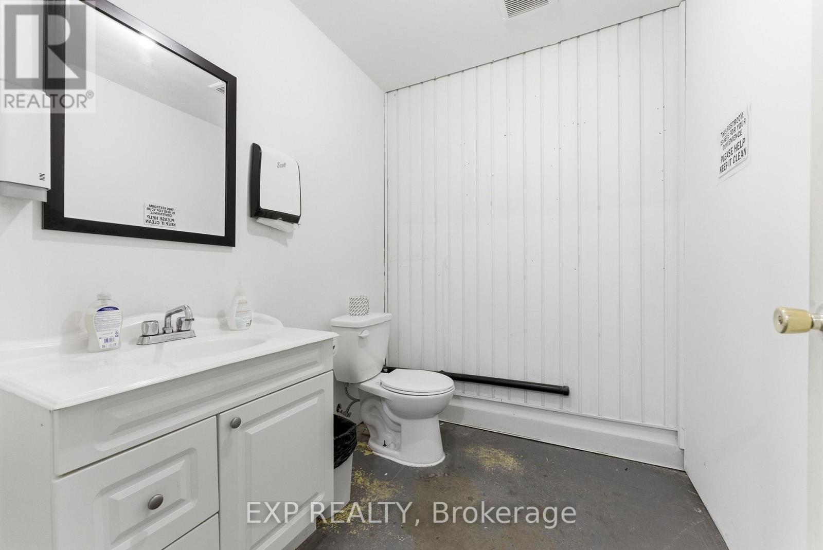 145 Industrial Boulevard, Greater Napanee (Greater Napanee), Ontario  K7R 3Z2 - Photo 37 - X12480232