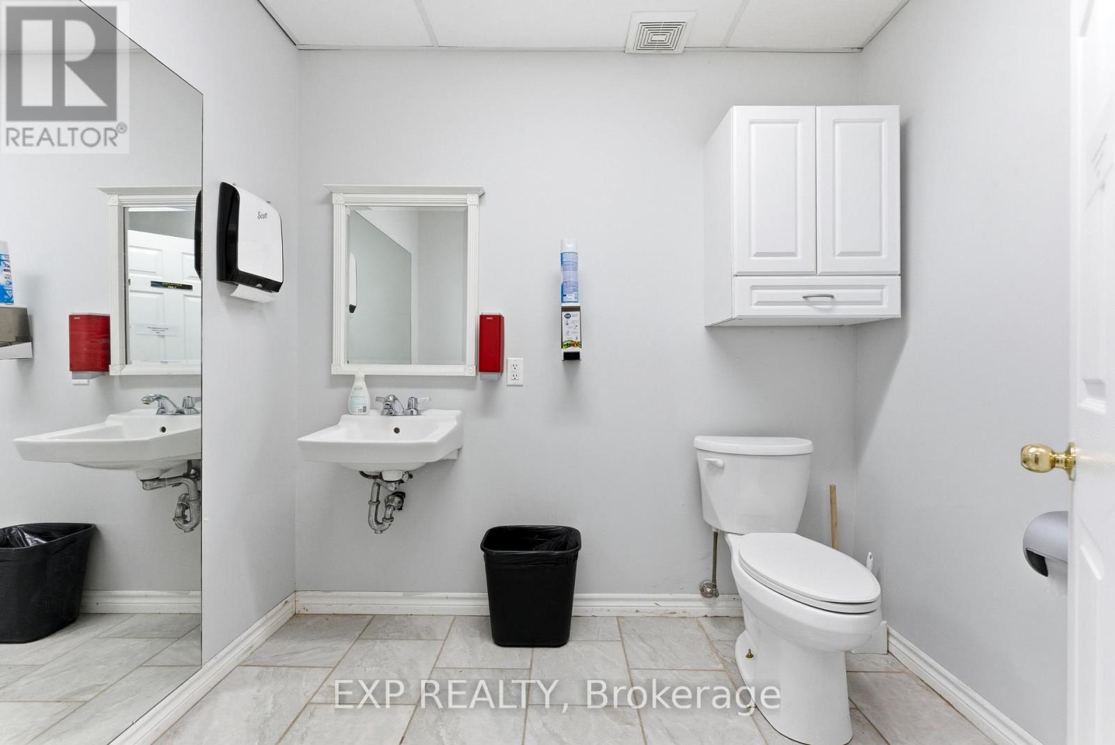 145 Industrial Boulevard, Greater Napanee (Greater Napanee), Ontario  K7R 3Z2 - Photo 39 - X12480232