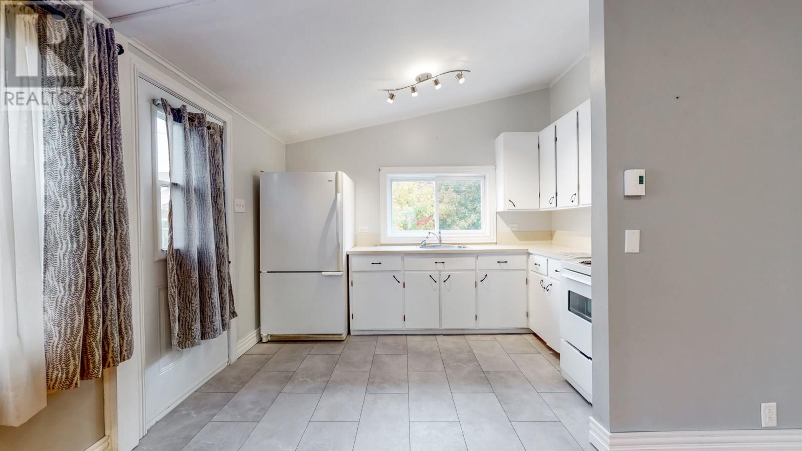 16 Roland Drive, Mount Pearl, Newfoundland & Labrador  A1N 1G3 - Photo 4 - 1291922