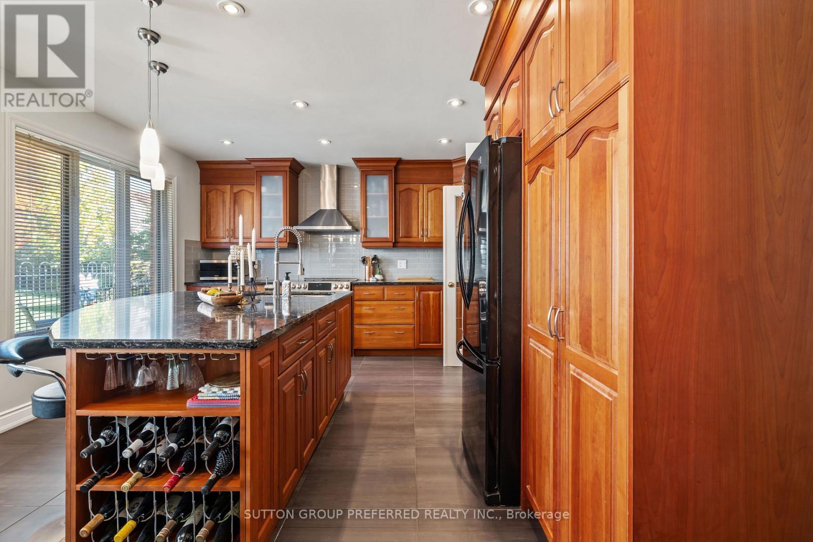 31 Havenwood Way, London North, Ontario  N6H 5B8 - Photo 11 - X12480227