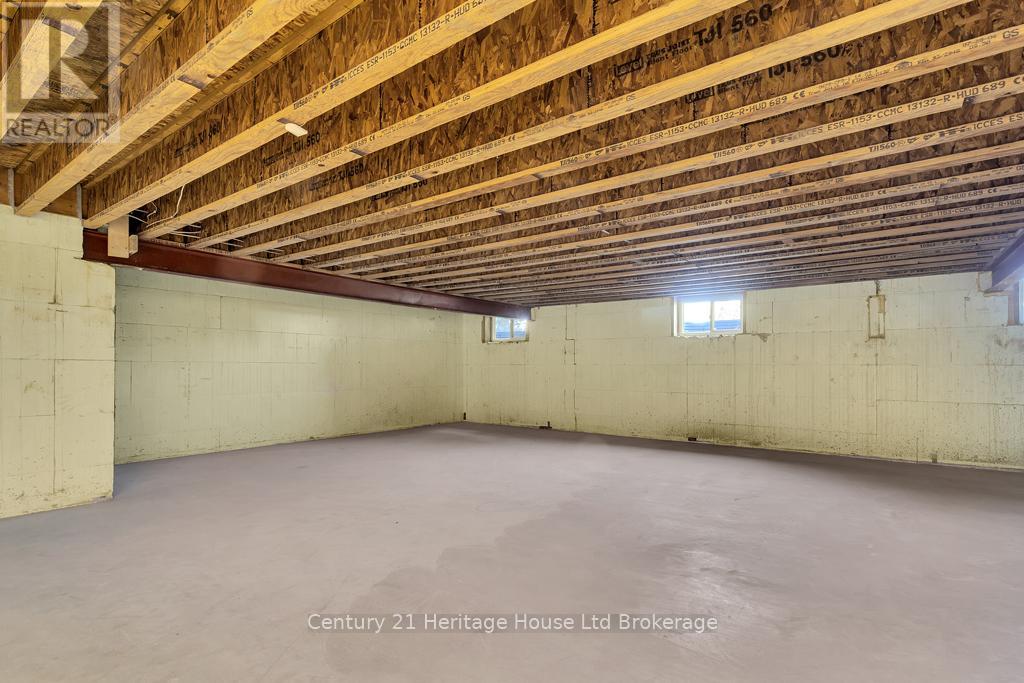 11069 Rogers Road, Malahide, Ontario  N5H 2R6 - Photo 19 - X12480210