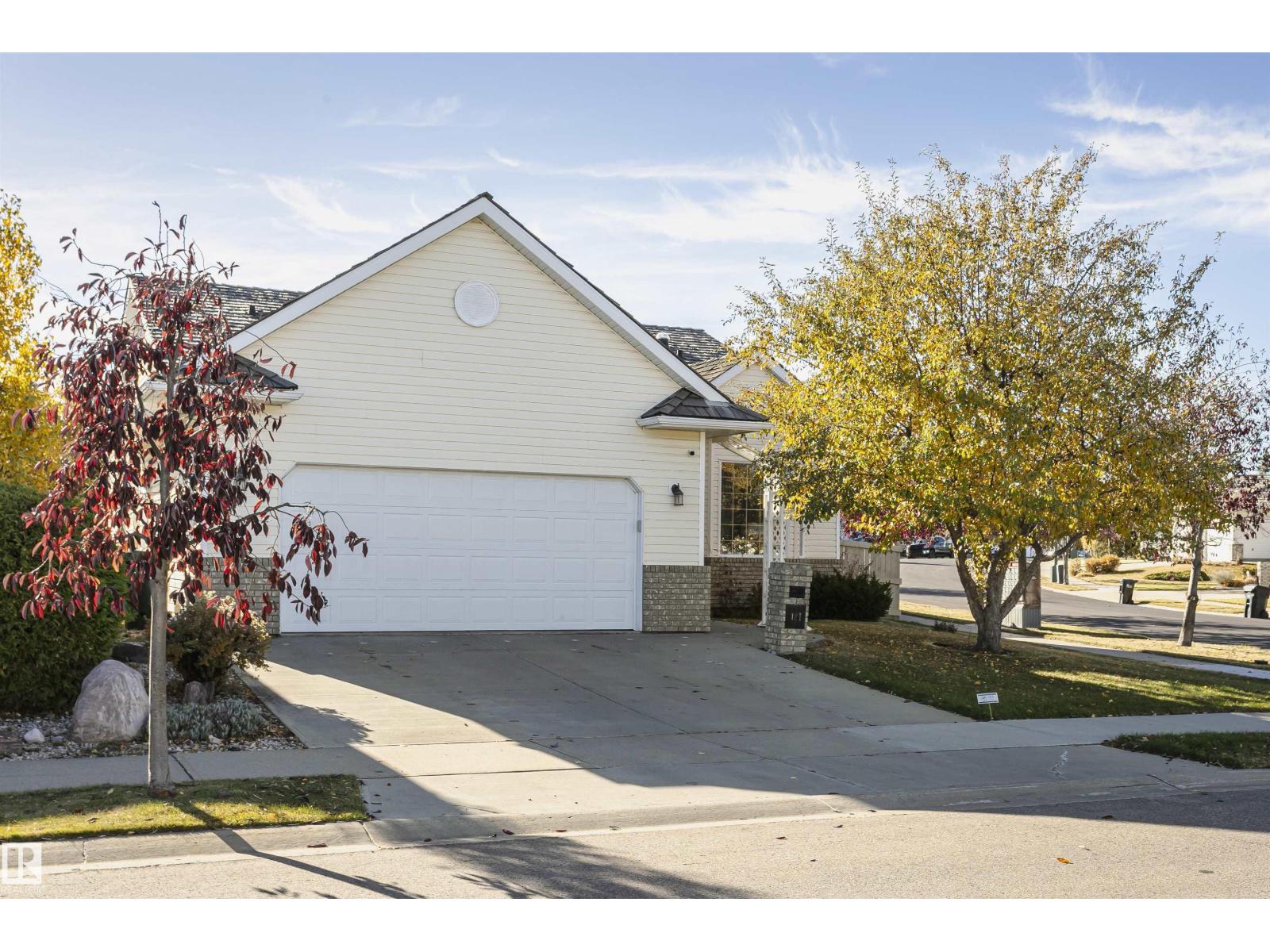 121 REGAL, Sherwood Park, Alberta
