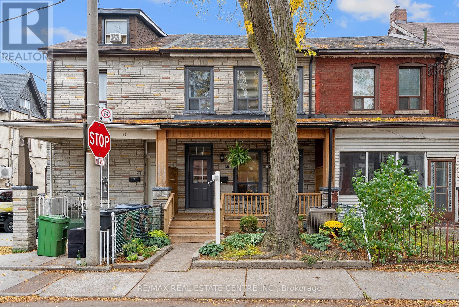 35 Miller Street, Toronto, Ontario  M6N 2Z6 - Photo 2 - W12476322