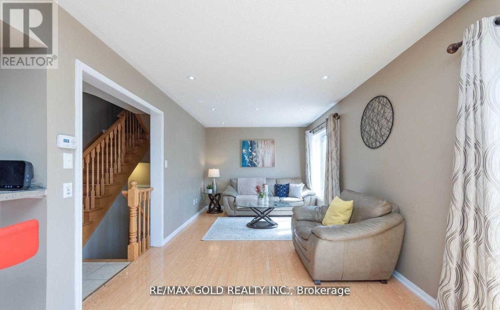 812 Herman Way, Milton, Ontario  L9T 2C9 - Photo 14 - W12479496