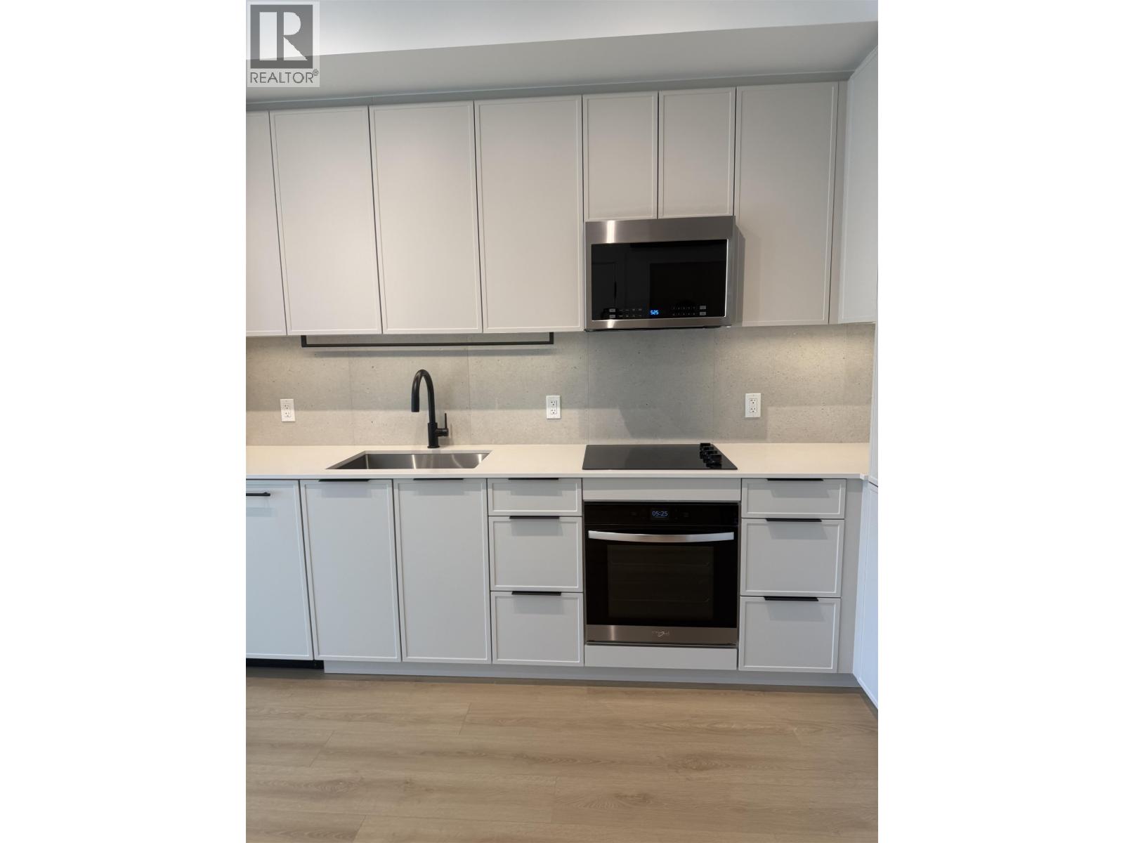 404 3075 Murray Street, Port Moody, British Columbia  V3H 2C5 - Photo 4 - R3061615