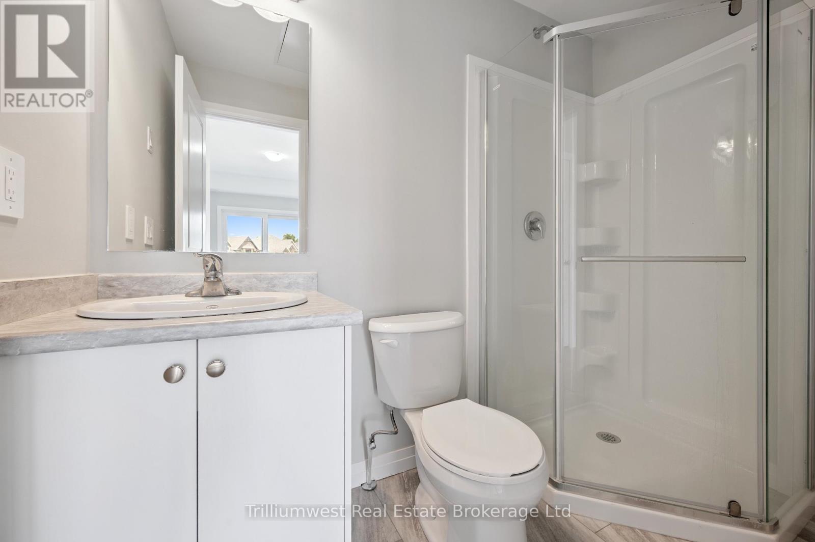34 - 10 South Creek Drive, Kitchener, Ontario  N2R 1N3 - Photo 13 - X12480198