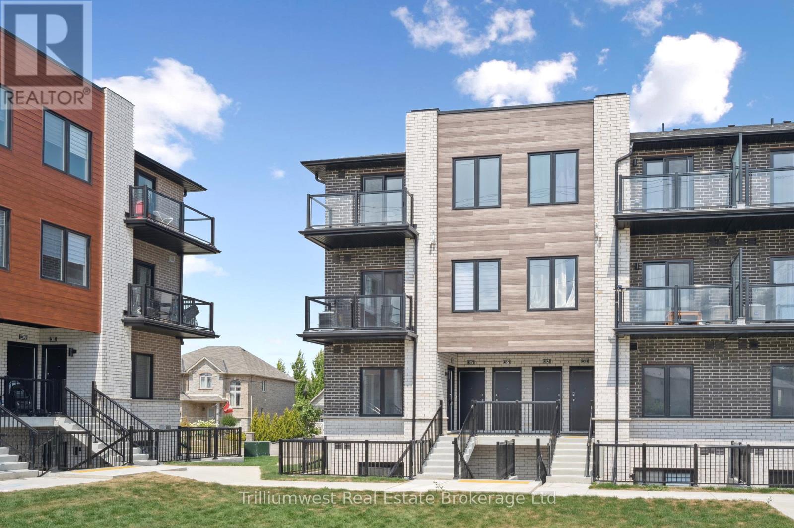 34 - 10 South Creek Drive, Kitchener, Ontario  N2R 1N3 - Photo 3 - X12480198