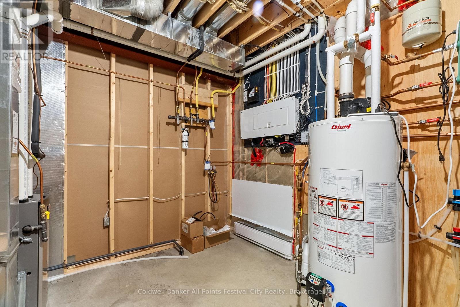 38 - 48 Fairhaven Lane, Goderich, Ontario  N7A 0A5 - Photo 35 - X12480216