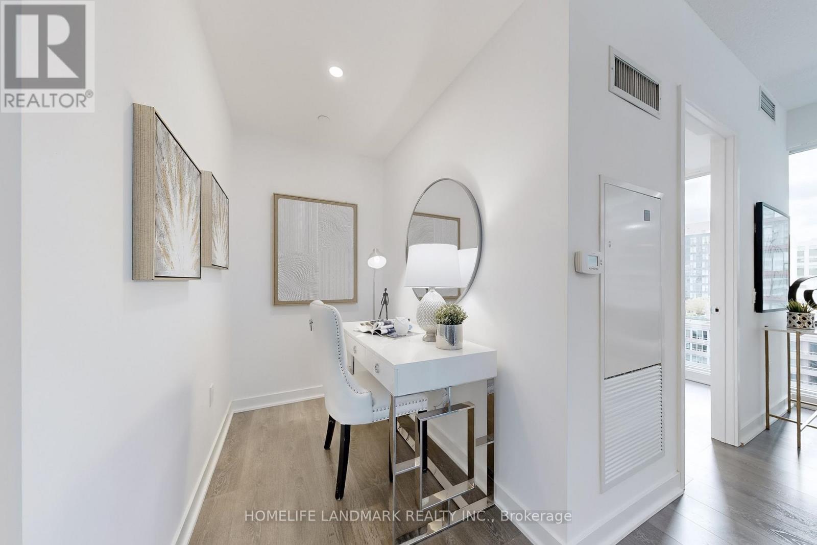1602 - 125 Blue Jays Way, Toronto (Waterfront Communities), Ontario  M5V 0N5 - Photo 13 - C12480019