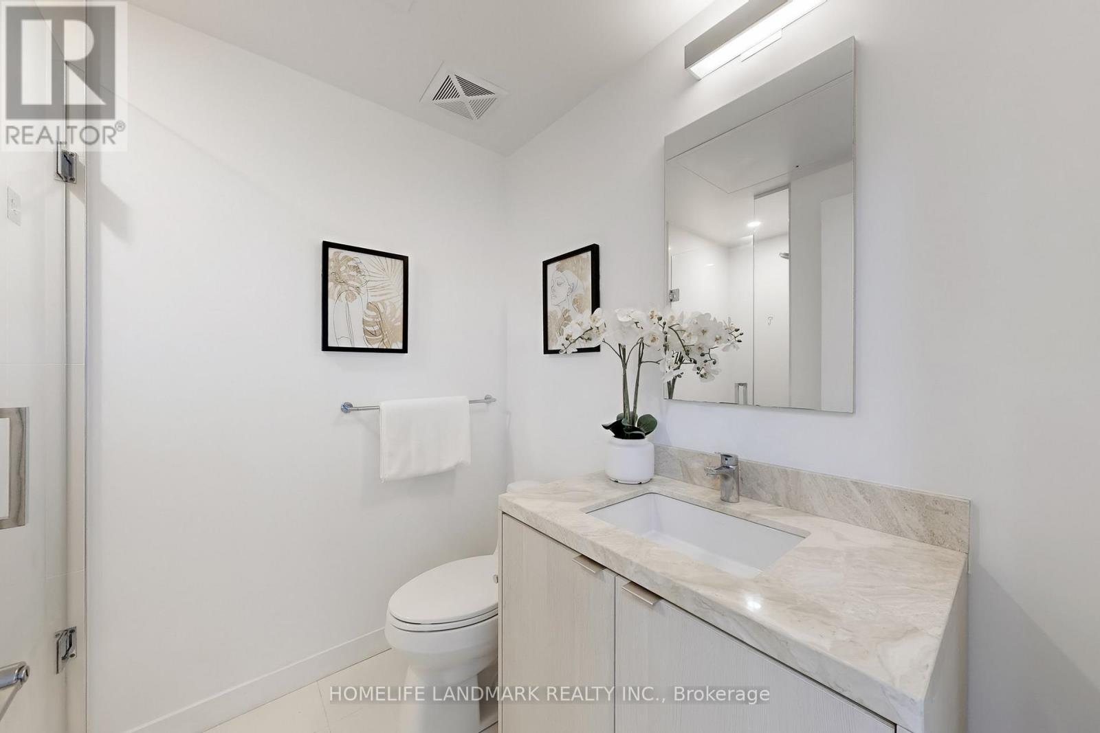 1602 - 125 Blue Jays Way, Toronto (Waterfront Communities), Ontario  M5V 0N5 - Photo 18 - C12480019
