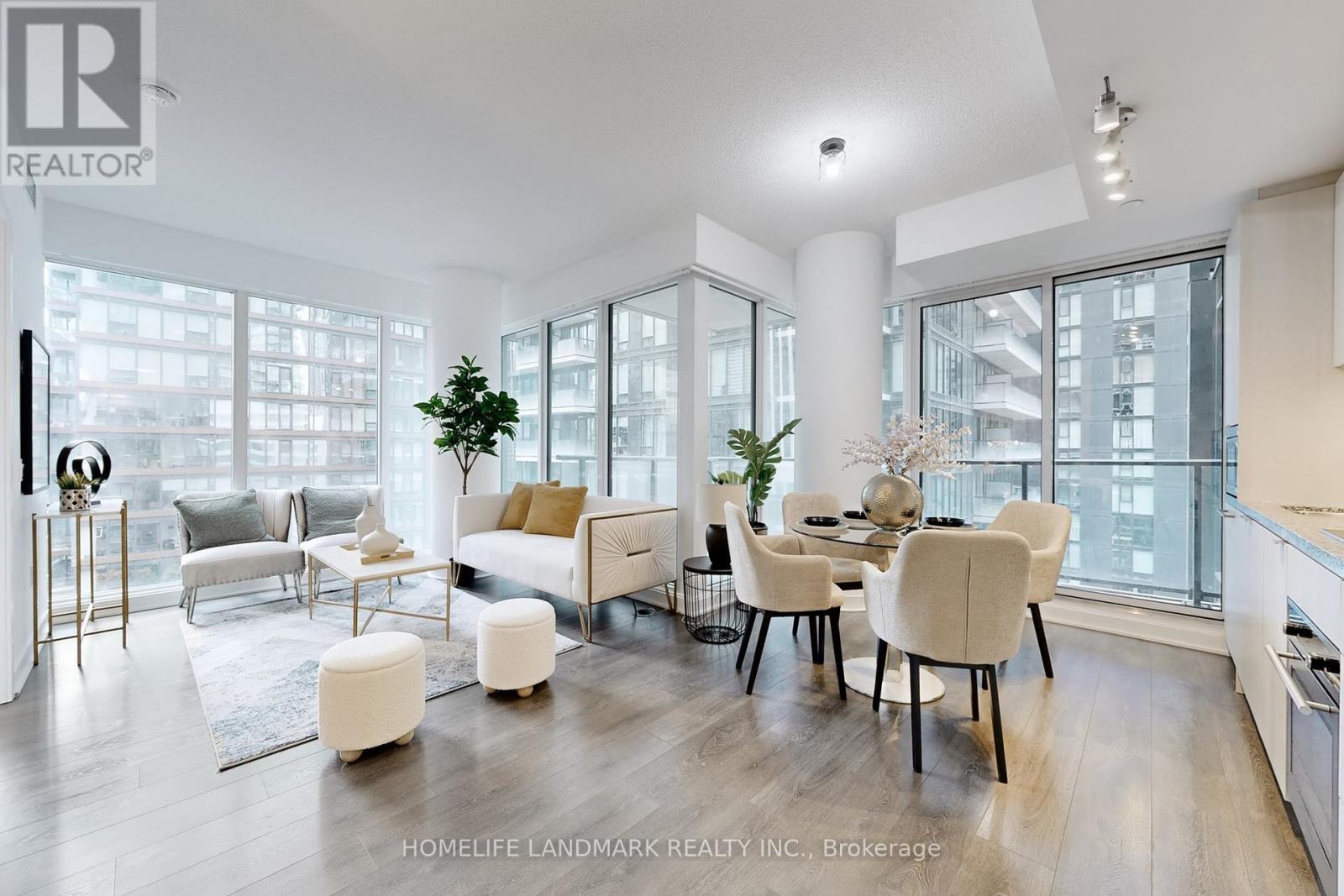 1602 - 125 Blue Jays Way, Toronto (Waterfront Communities), Ontario  M5V 0N5 - Photo 7 - C12480019
