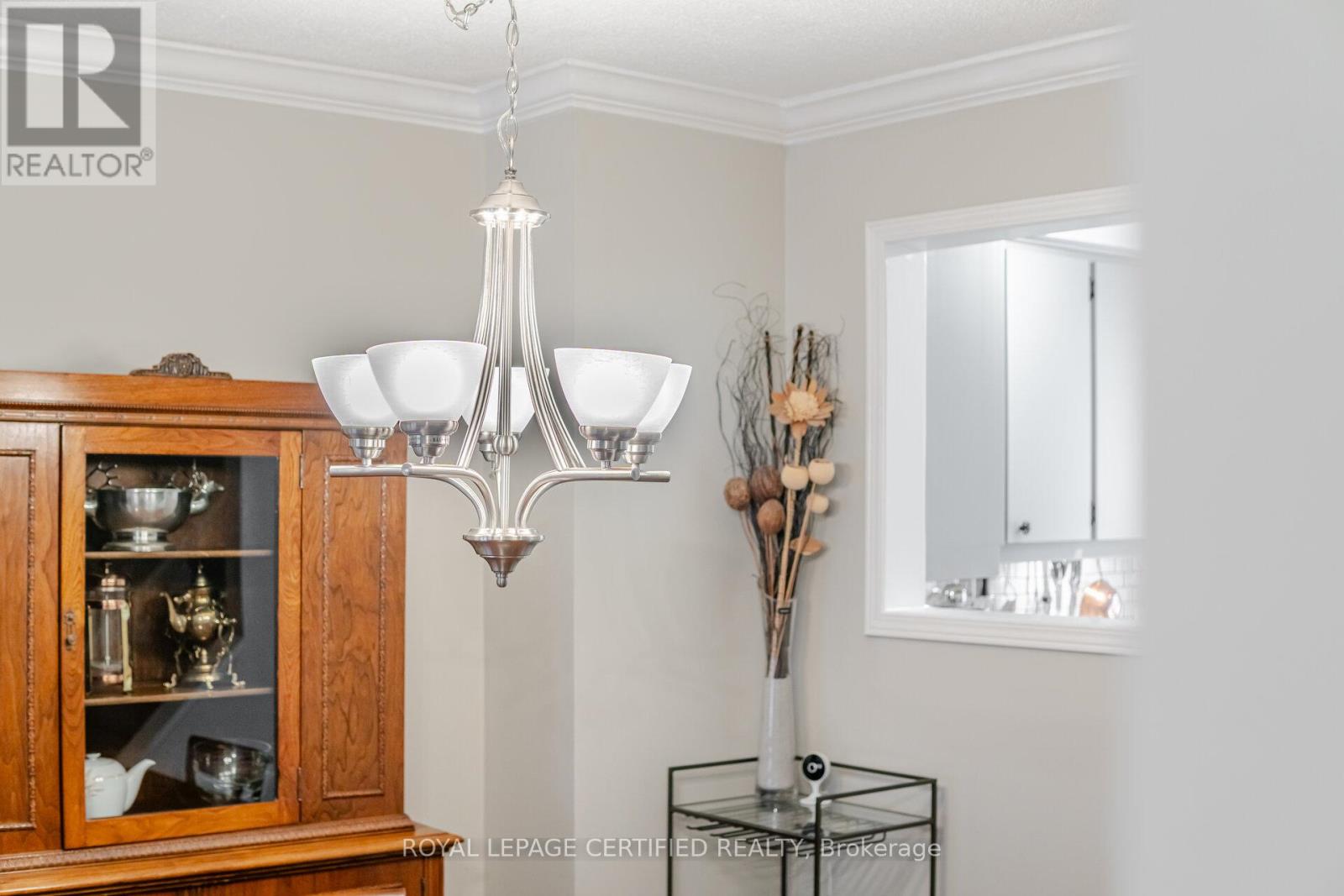 11 Longboat Avenue, Toronto, Ontario  M5A 4C9 - Photo 11 - C12480044