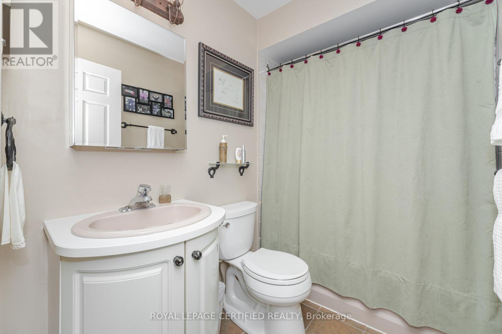 11 Longboat Avenue, Toronto, Ontario  M5A 4C9 - Photo 24 - C12480044