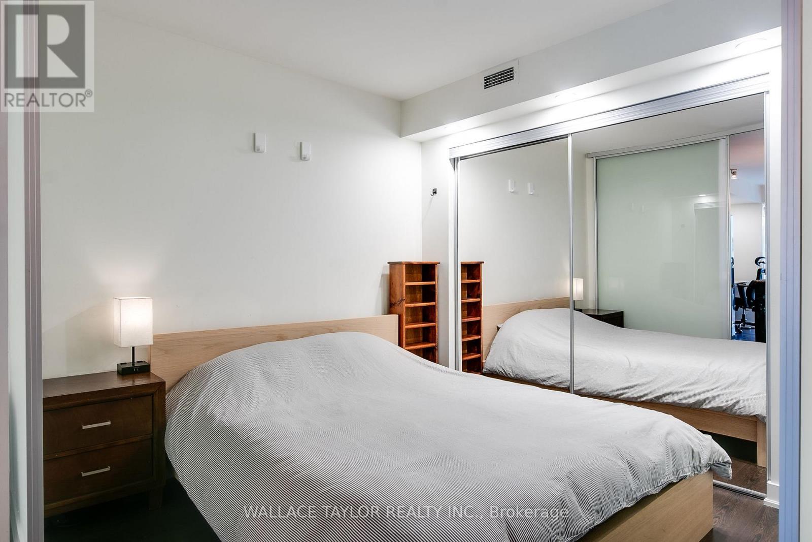 412 - 775 King Street W, Toronto, Ontario  M5V 2K3 - Photo 9 - C12480088