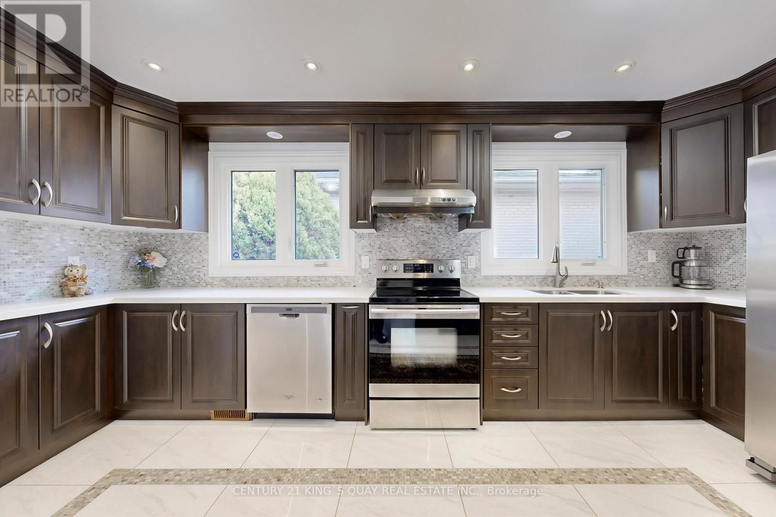 55 Lesgay Crescent, Toronto (Don Valley Village), Ontario  M2J 2J2 - Photo 12 - C12480116