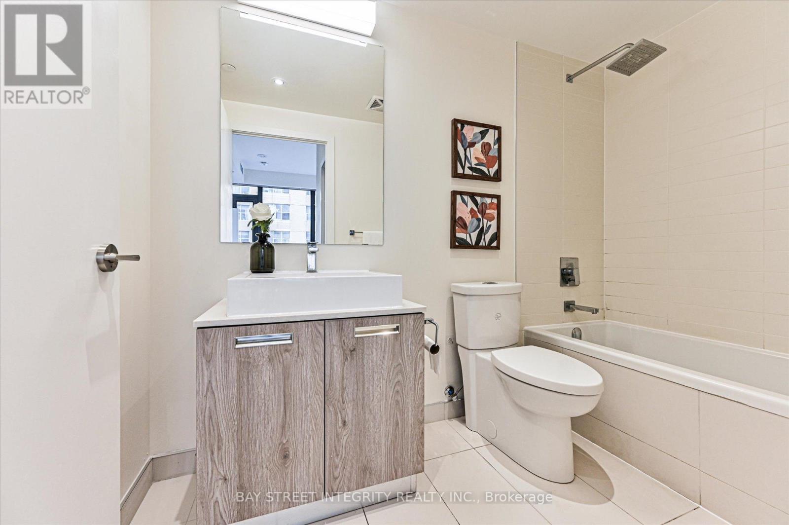 702 - 2a Church Street, Toronto, Ontario  M5E 0E1 - Photo 15 - C12480164