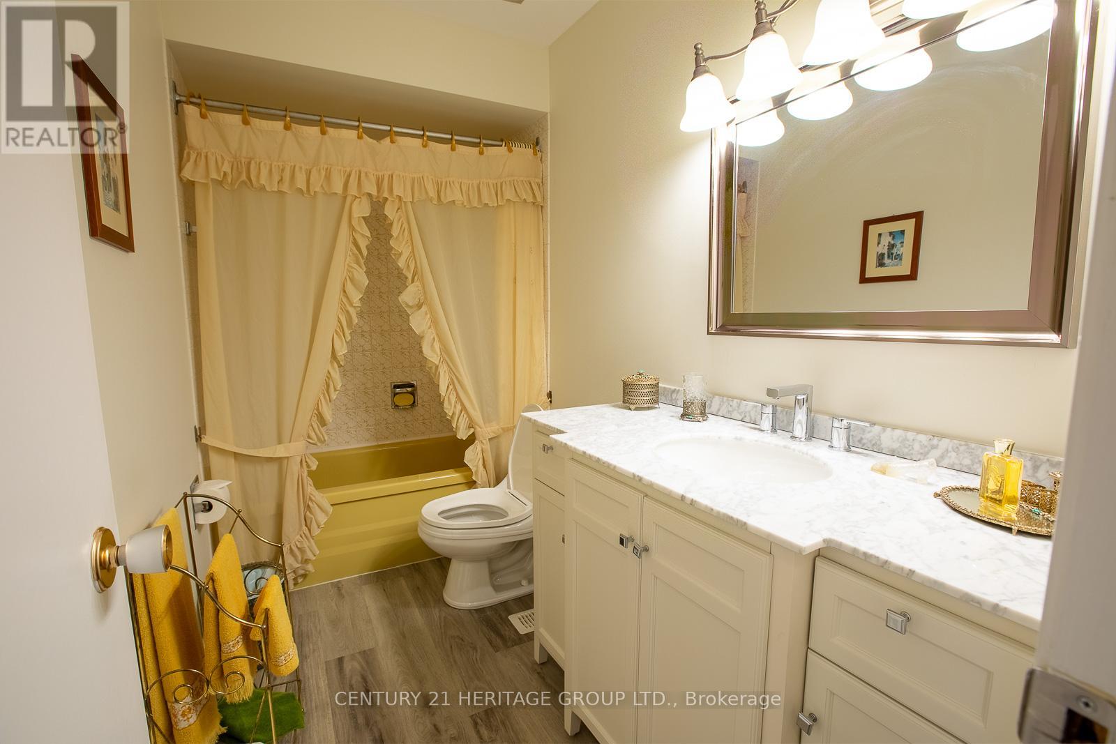 237 Apache Trail, Toronto, Ontario  M2H 2W3 - Photo 20 - C12480173