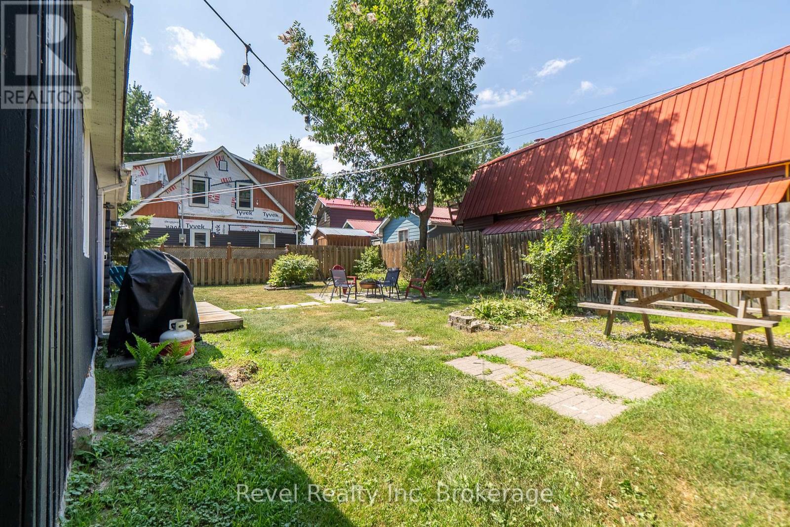 14 Mowat Crescent, North Bay, Ontario  P1A 1R5 - Photo 24 - X12480248