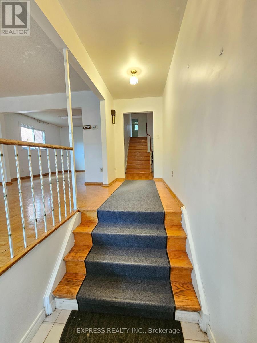Main Level - 9 Beverly Glen Boulevard, Toronto, Ontario  M1W 1V7 - Photo 3 - E12480041