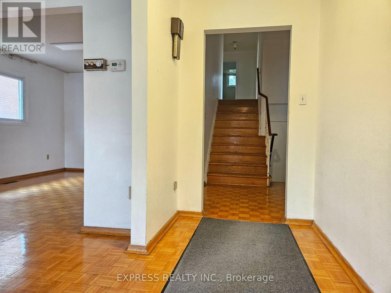 Main Level - 9 Beverly Glen Boulevard, Toronto, Ontario  M1W 1V7 - Photo 4 - E12480041