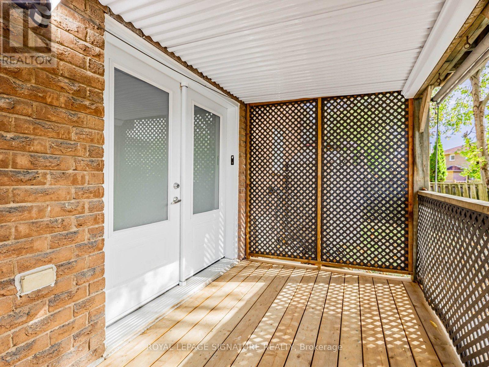 1551 Dellbrook Avenue, Pickering, Ontario  L1X 2L7 - Photo 3 - E12480043