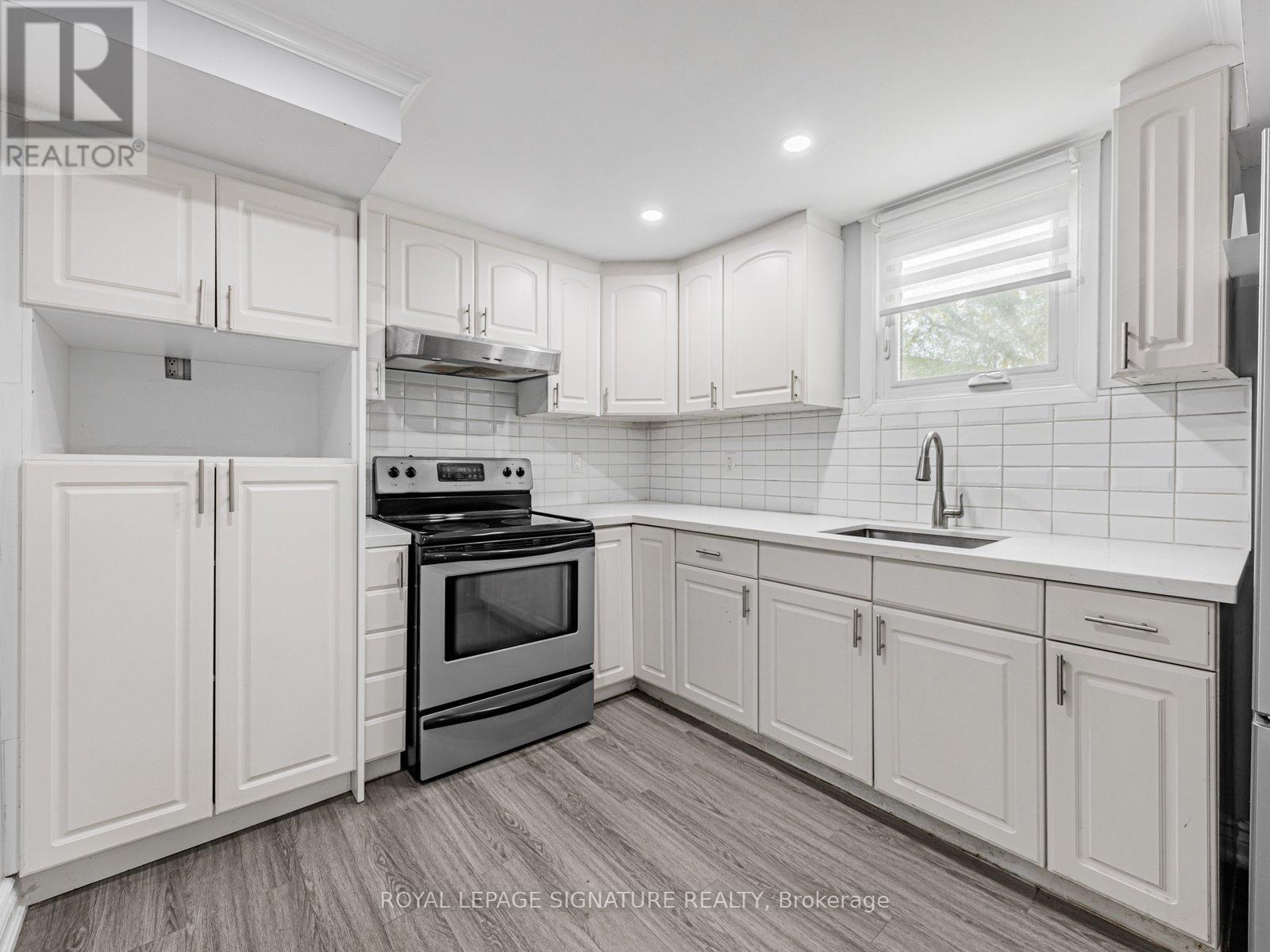 1551 Dellbrook Avenue, Pickering, Ontario  L1X 2L7 - Photo 5 - E12480043