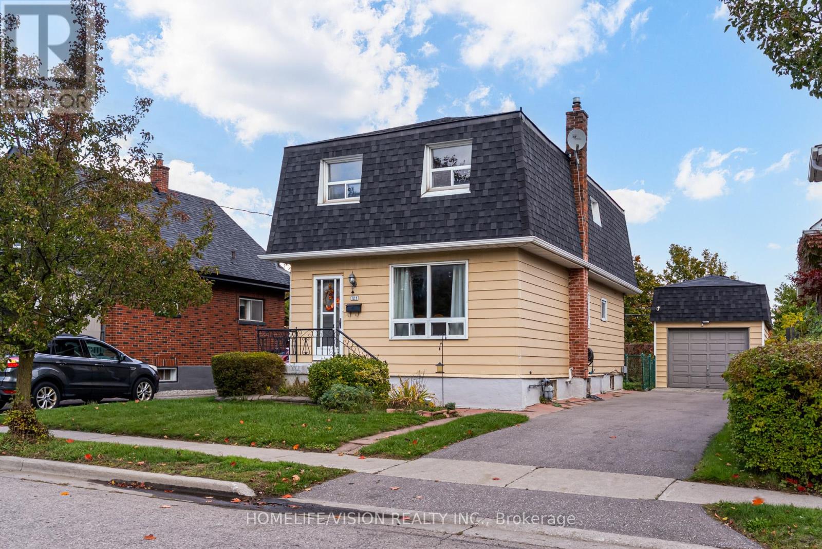 103 GLADSTONE AVENUE, Oshawa, Ontario