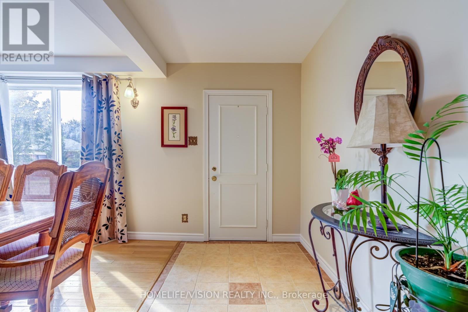 103 Gladstone Avenue, Oshawa, Ontario  L1J 4E4 - Photo 5 - E12480045