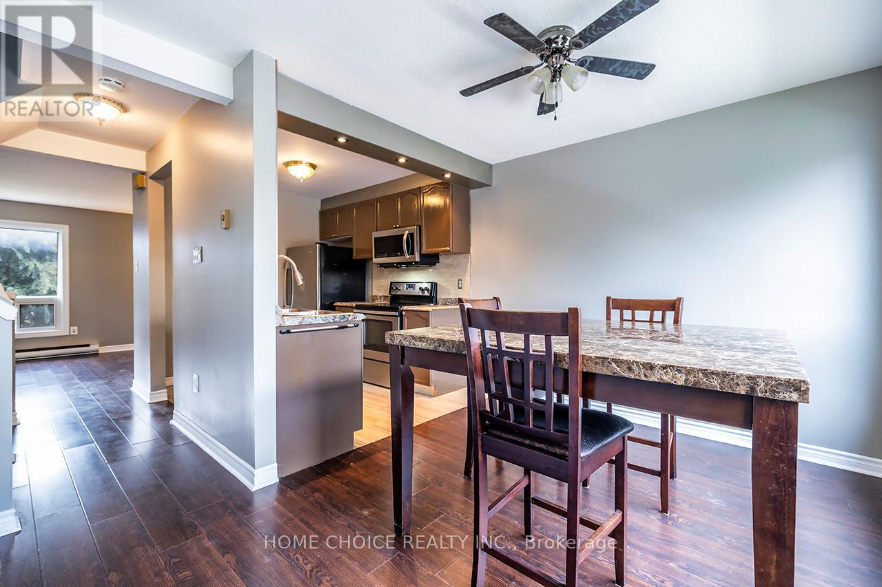 51 Park Lane Circle E, Clarington, Ontario  L1C 3V9 - Photo 12 - E12480053