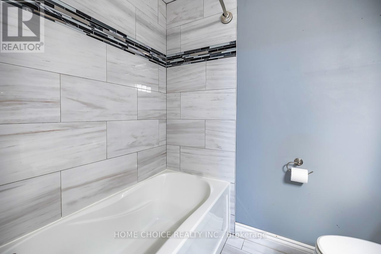 51 Park Lane Circle E, Clarington, Ontario  L1C 3V9 - Photo 23 - E12480053