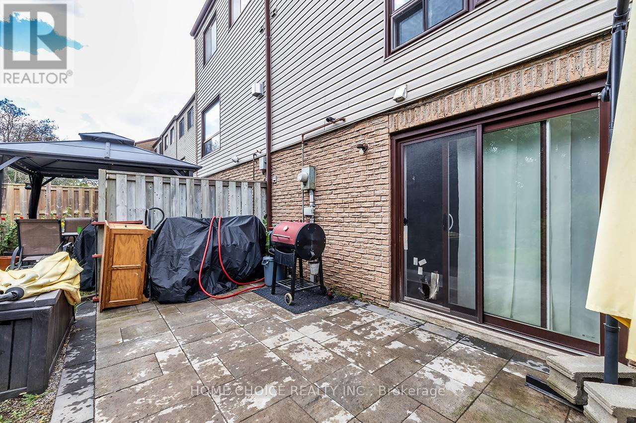51 Park Lane Circle E, Clarington, Ontario  L1C 3V9 - Photo 34 - E12480053