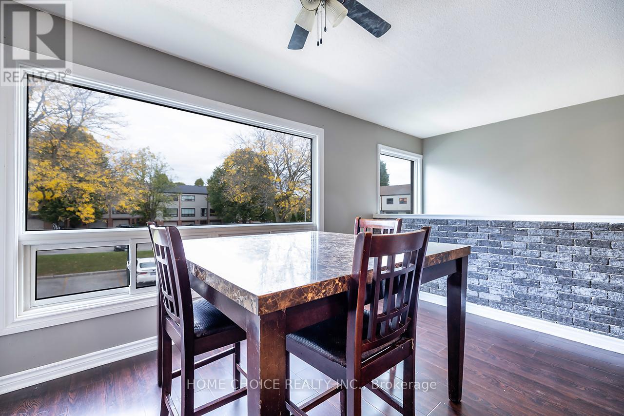51 Park Lane Circle E, Clarington, Ontario  L1C 3V9 - Photo 6 - E12480053