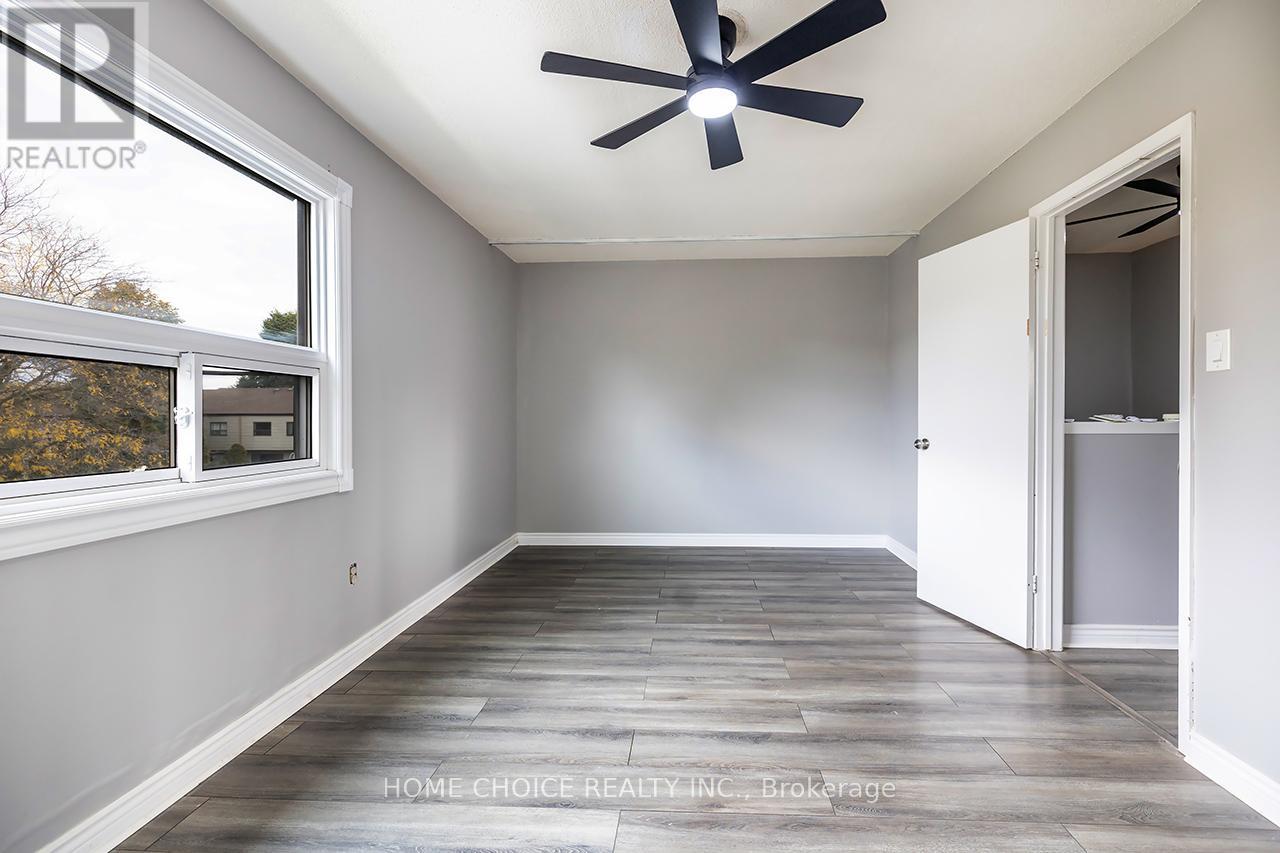 51 Park Lane Circle E, Clarington, Ontario  L1C 3V9 - Photo 7 - E12480053