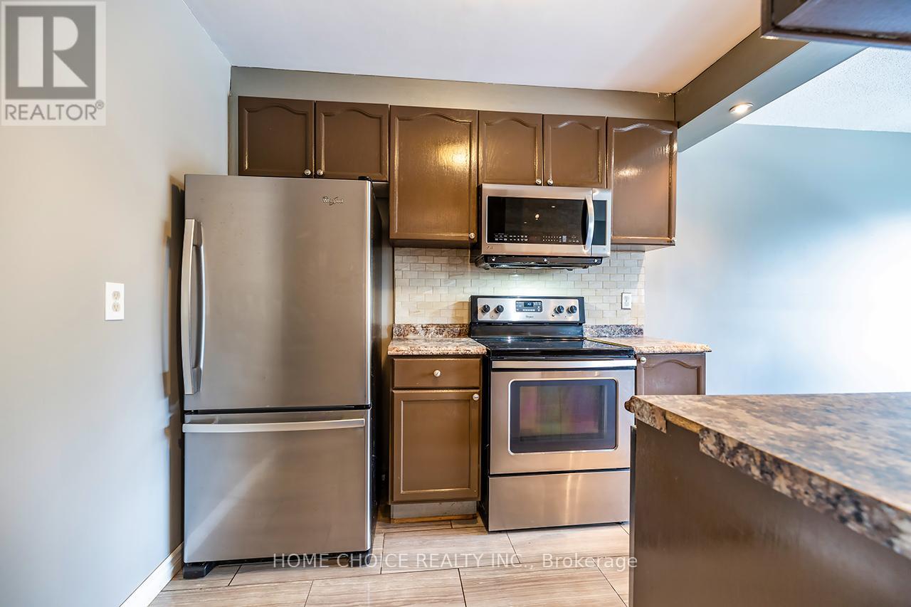 51 Park Lane Circle E, Clarington, Ontario  L1C 3V9 - Photo 8 - E12480053
