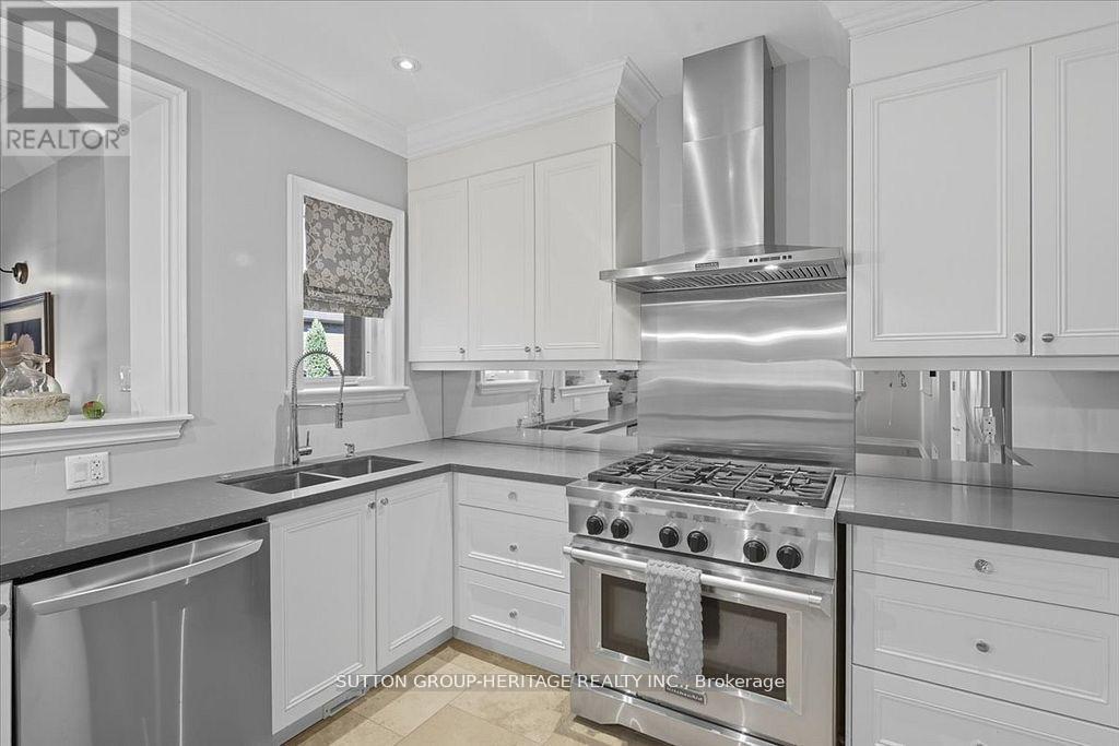 22 Glengowan Street, Whitby, Ontario  L1R 0K9 - Photo 13 - E12480060