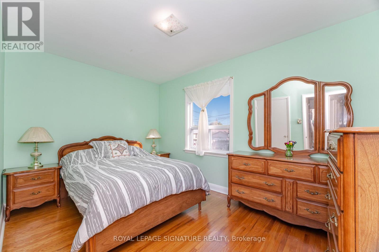 25 Marta Avenue, Toronto, Ontario  M1K 1V6 - Photo 21 - E12480092