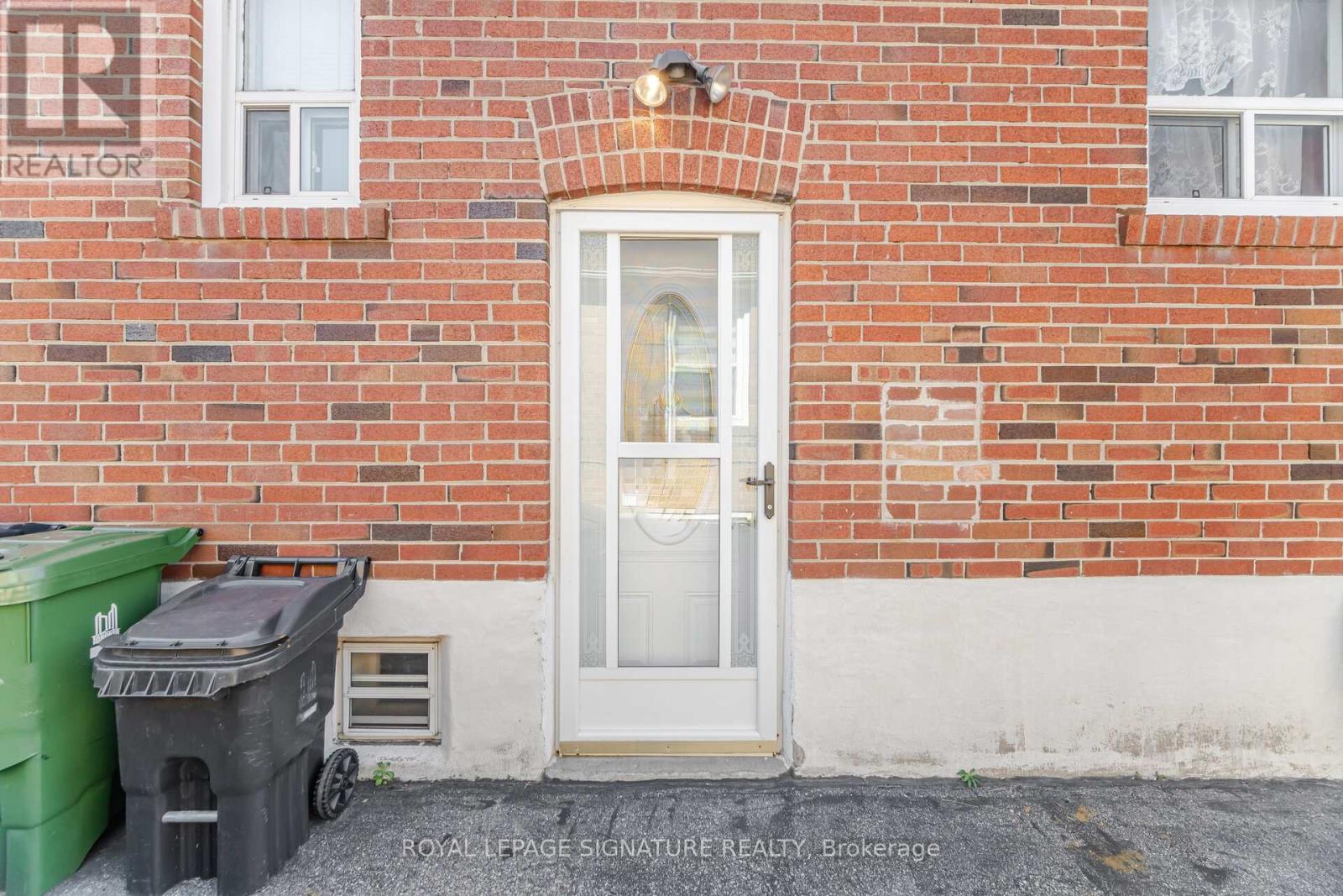 25 Marta Avenue, Toronto, Ontario  M1K 1V6 - Photo 26 - E12480092