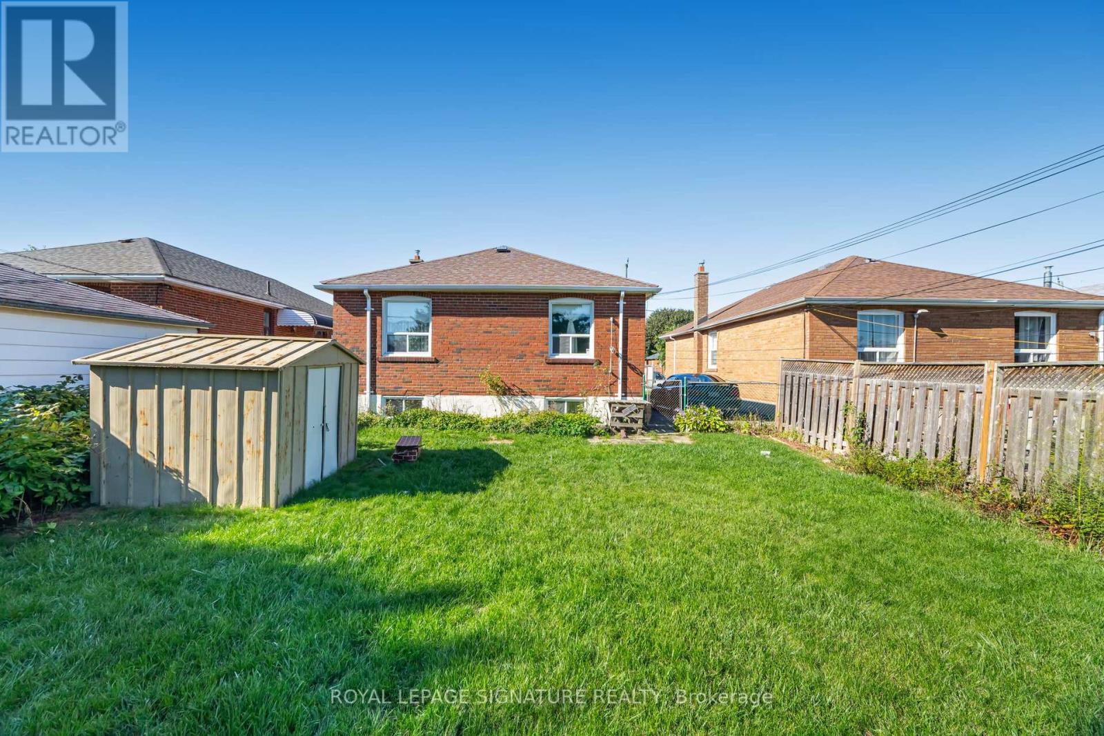 25 Marta Avenue, Toronto, Ontario  M1K 1V6 - Photo 39 - E12480092