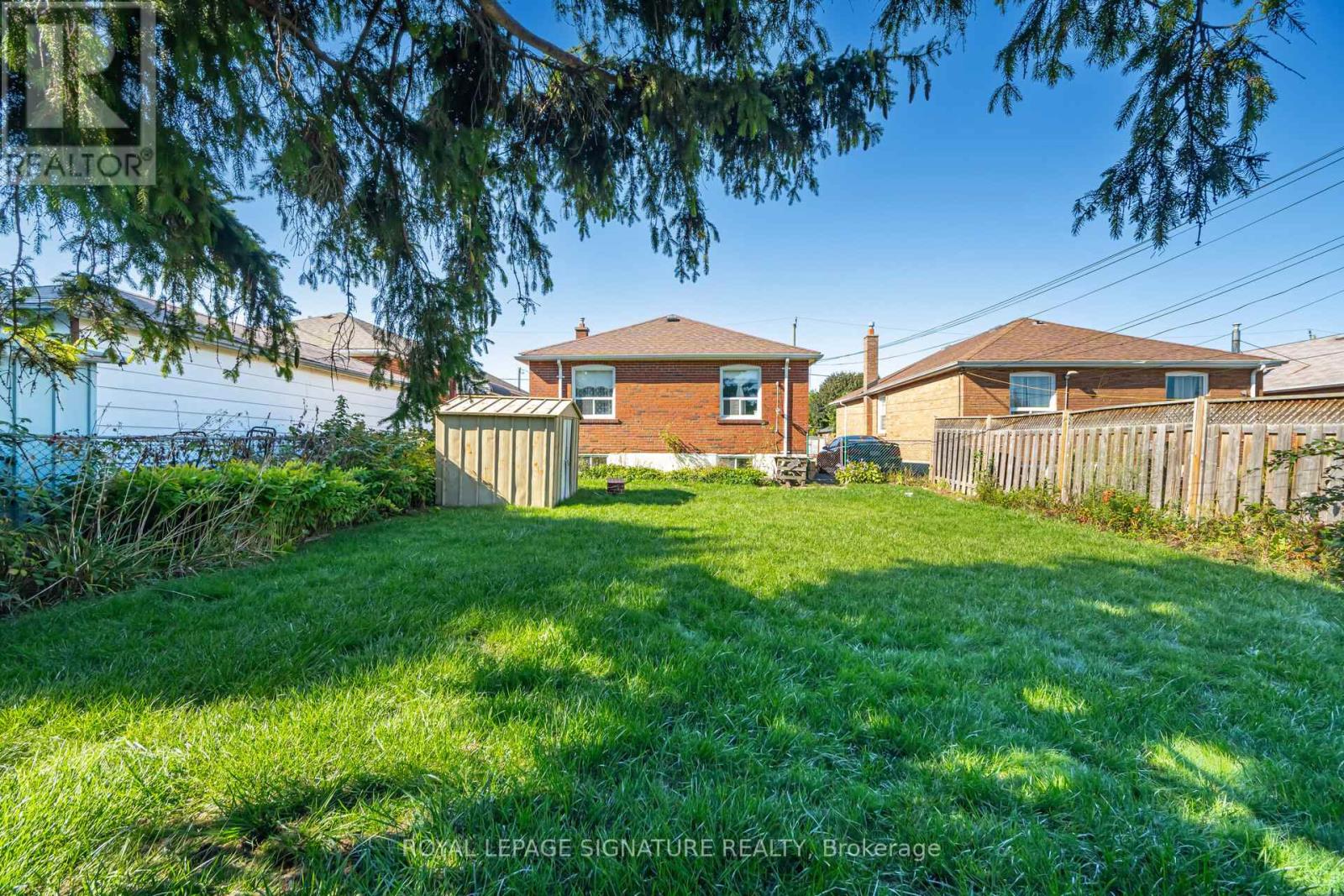 25 Marta Avenue, Toronto, Ontario  M1K 1V6 - Photo 41 - E12480092