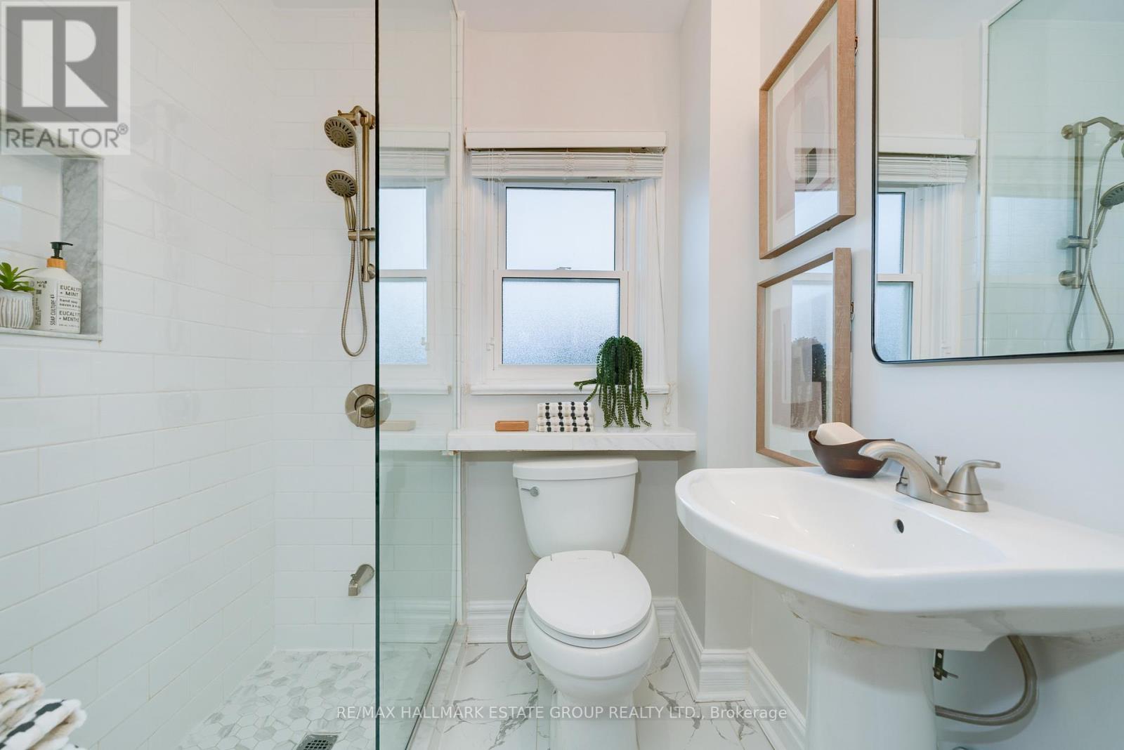 9 Ethelwin Avenue, Toronto, Ontario  M4C 1E7 - Photo 22 - E12480099
